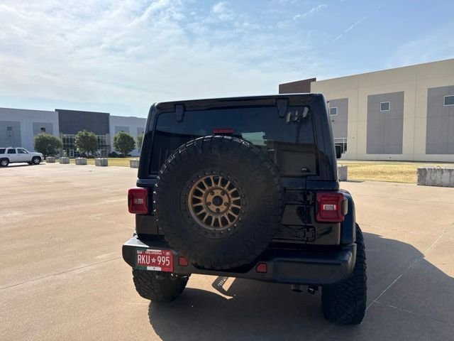 Used 2025 Black Clearcoat Jeep Sahara image 6