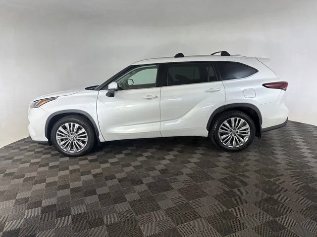 Used 2024 Beige Toyota Platinum image 8