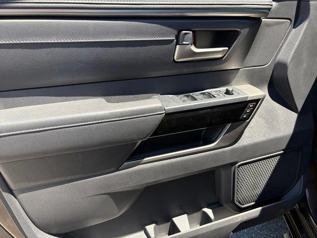 Certified Used 2025  Toyota Limited image 42