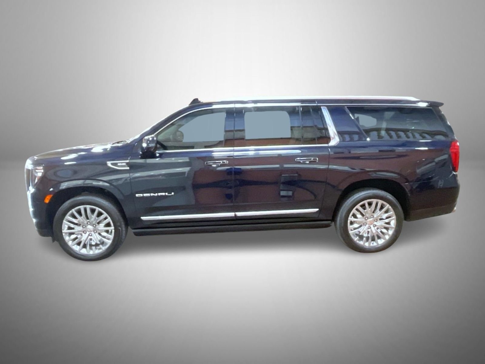 Used 2023 Blue GMC Denali image 8
