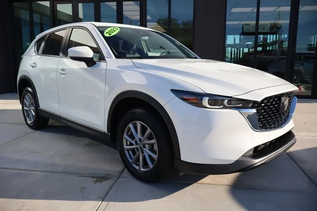 Used 2023 White Metallic Mazda 2.5 S Preferred Package image 1