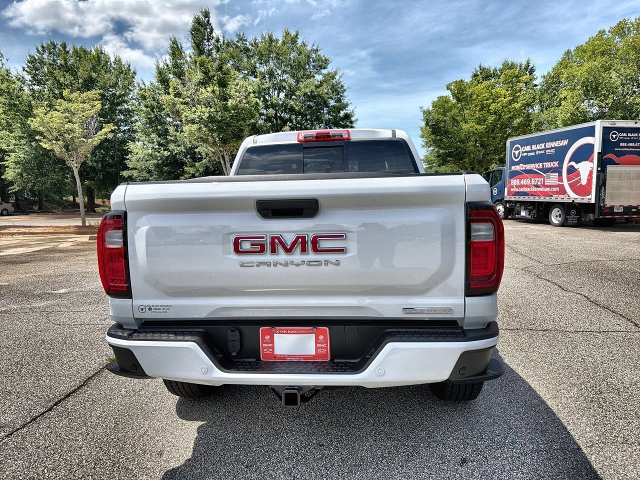 New 2026 Summit White GMC Elevation image 7