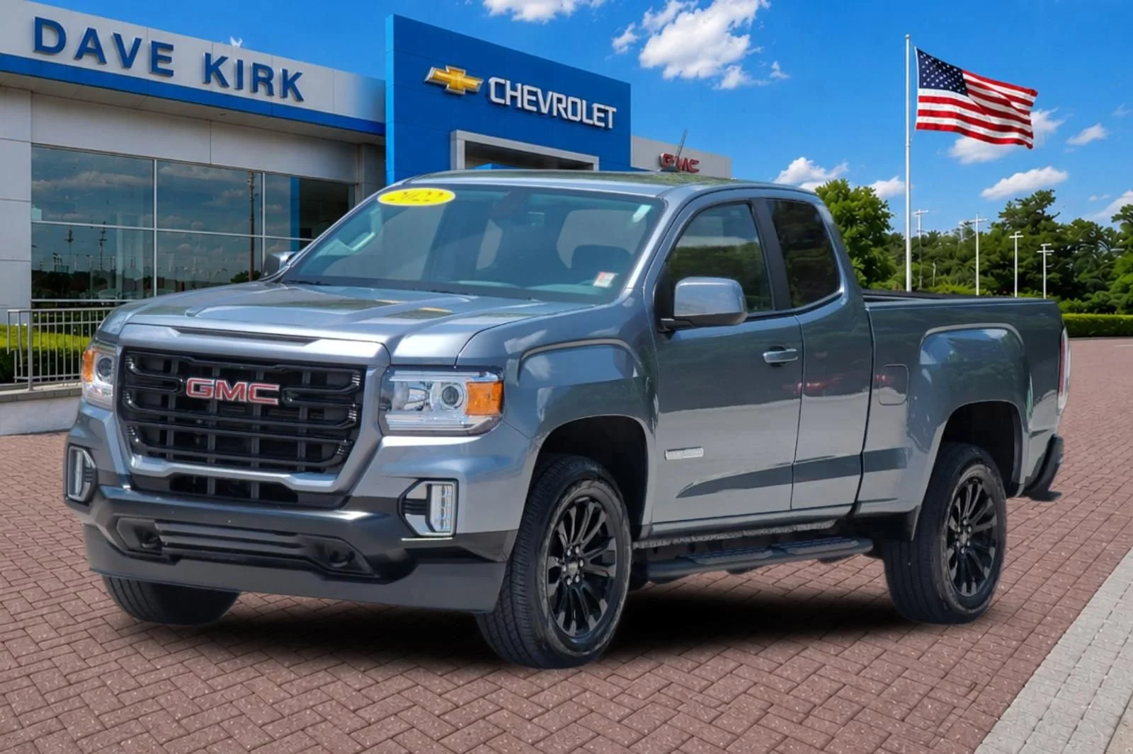 Used 2022 Satin Steel Metallic GMC Elevation image 7
