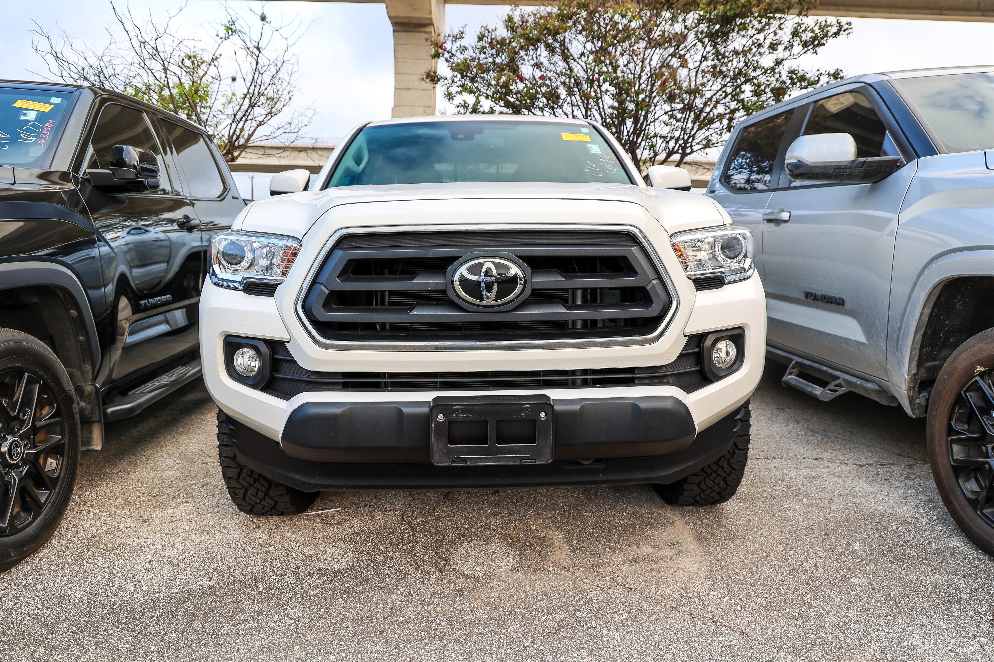 Used 2023 ICE CAP Toyota SR5 image 3