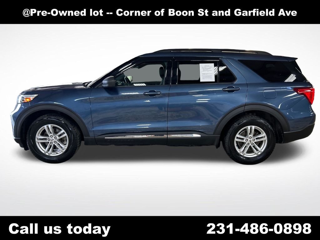 Used 2020 Blue Ford XLT image 2