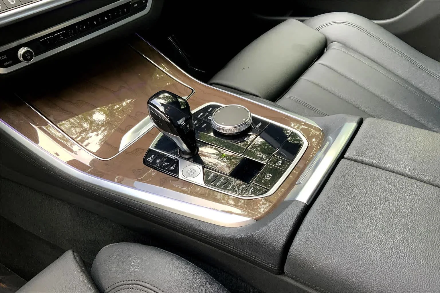 Used 2020 Alpine White BMW xDrive40i image 16