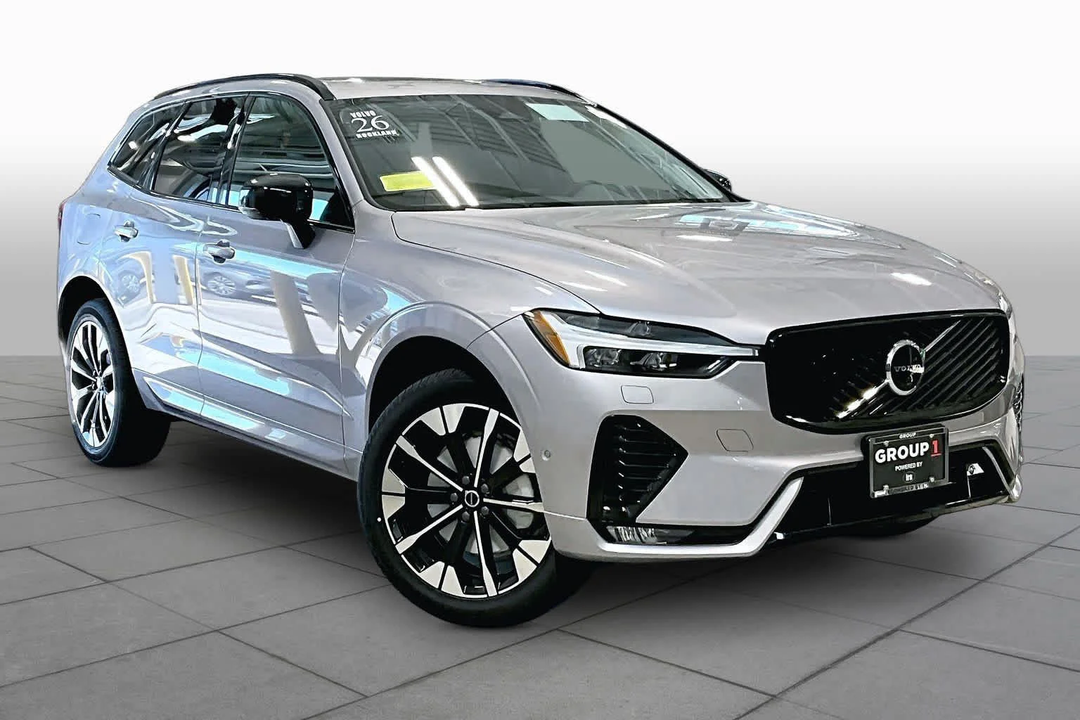 New 2026 Aurora Silver Volvo Plus image 17