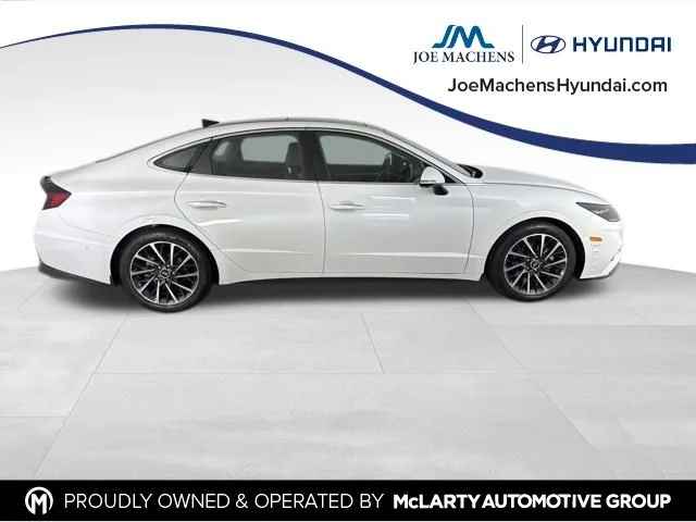 Used 2022 Gray Hyundai Limited image 4