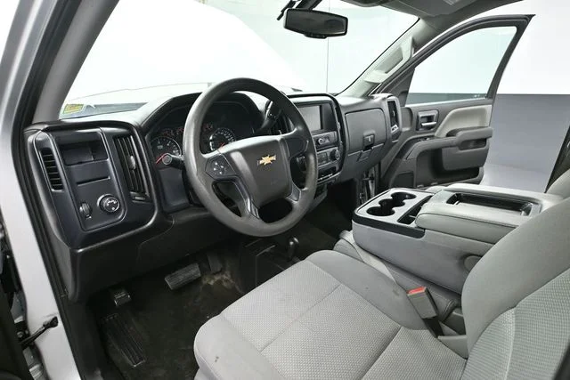Used 2016 Silver Chevrolet LS image 16