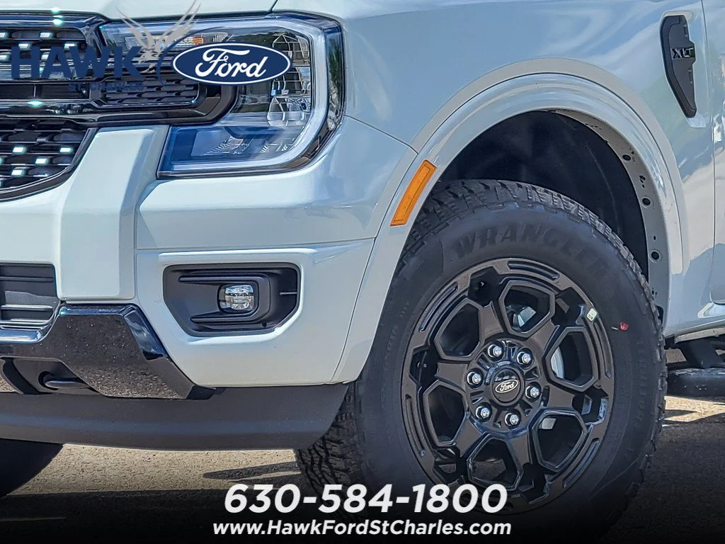 New 2026 Avalanche Ford XLT image 2