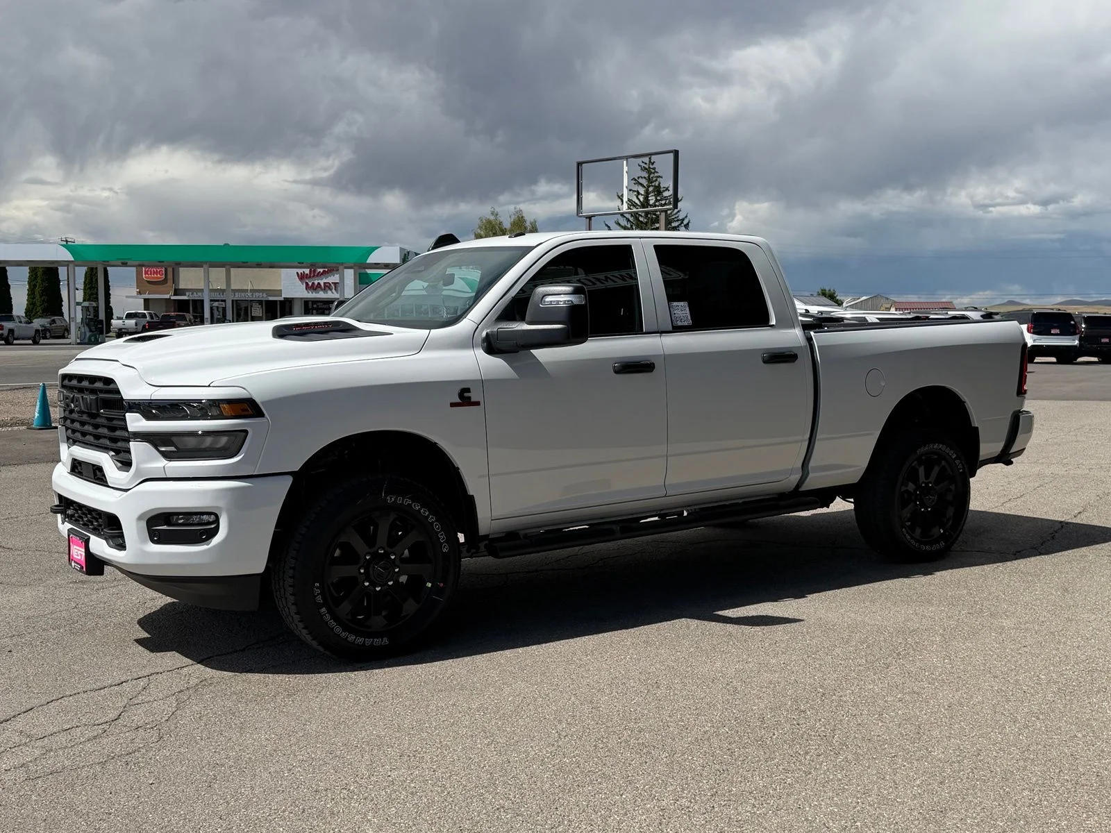 New 2026 Bright White Clear-Coat Exterior Paint RAM  image 10