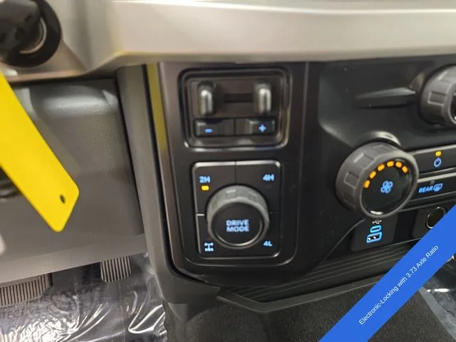 New 2026 Oxford White Ford F-250® XLT image 32