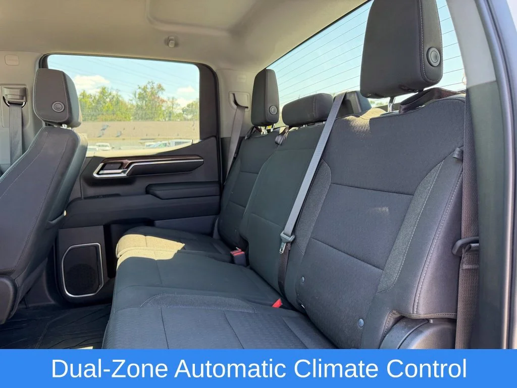 Used 2023 SUMMIT WHITE Chevrolet LT image 21