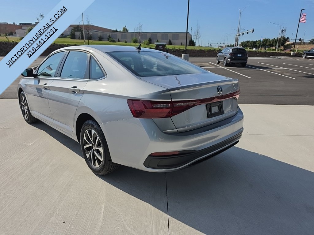 Used 2025  Volkswagen 1.5T S image 3
