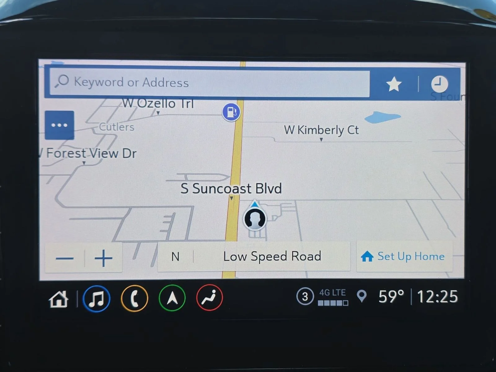 Used 2022 Beige Chevrolet Premier image 9