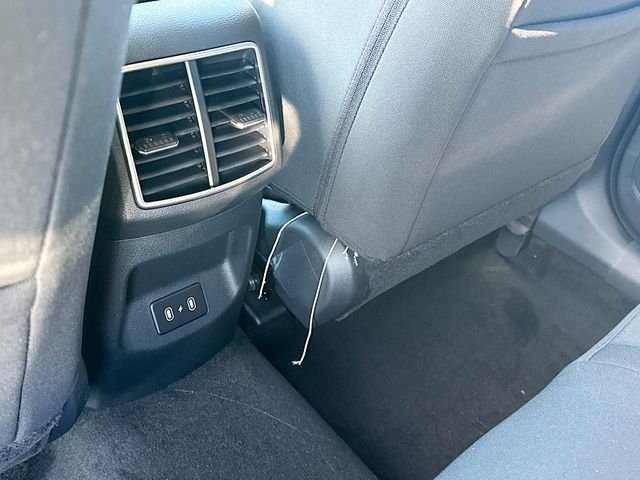New 2026 Gravity Gray Kia LX image 24