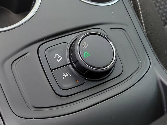Used 2022 Red GMC SLE image 29