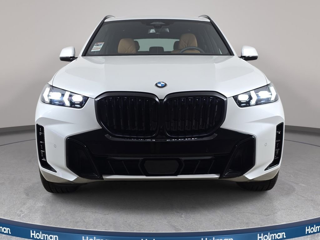 New 2026 Mineral White Metallic BMW xDrive40i image 2
