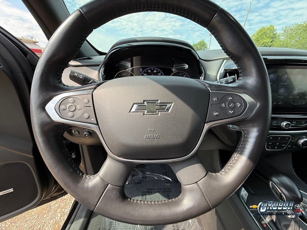 Used 2022 Black Chevrolet Premier image 9