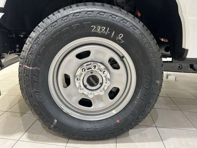 New 2026 Oxford White Ford F-350® XL image 27