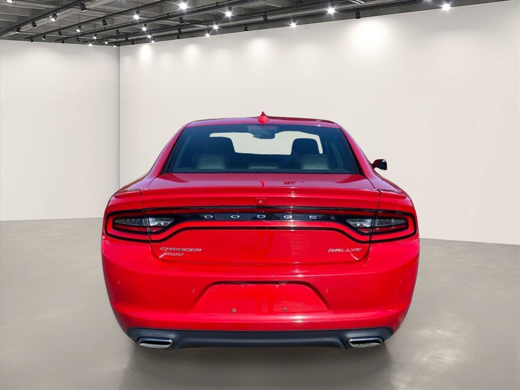 Used 2015 Redline Red Tricoat Pearl Dodge SXT image 6