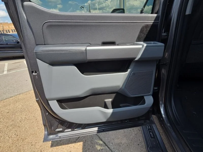 New 2026 Carbonized Gray Metallic Ford F-250® XLT image 21