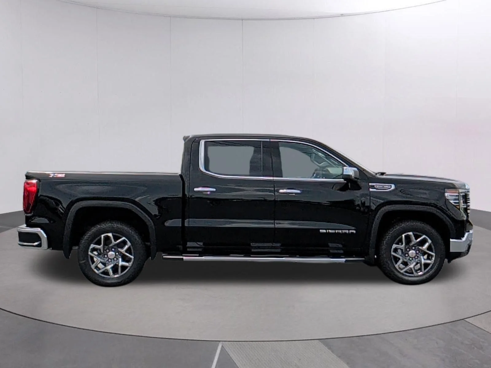 New 2026 Onyx Black GMC SLT image 7