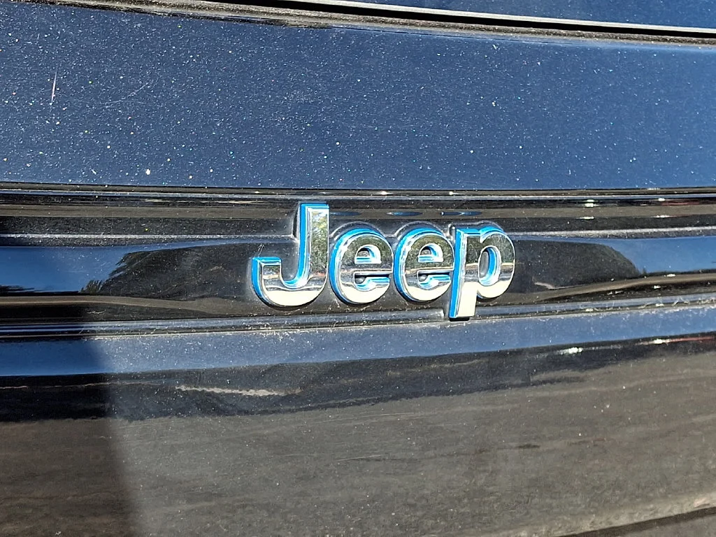 Used 2023 Black Jeep 4xe image 5