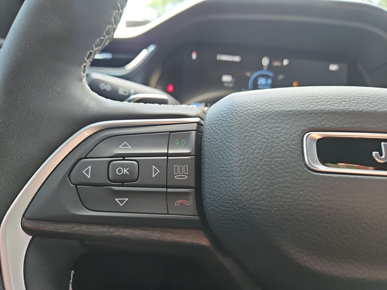 Used 2025 Red Jeep Limited image 24
