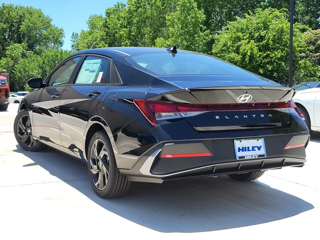New 2026 Abyss Black Hyundai SEL Sport image 3