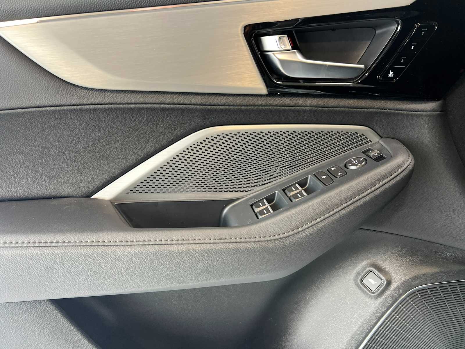New 2026 Solar Silver Metallic Acura  image 17