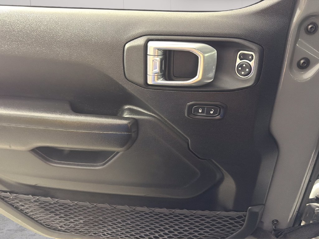 Used 2021 Gray Jeep Sport Altitude 4x4 image 25