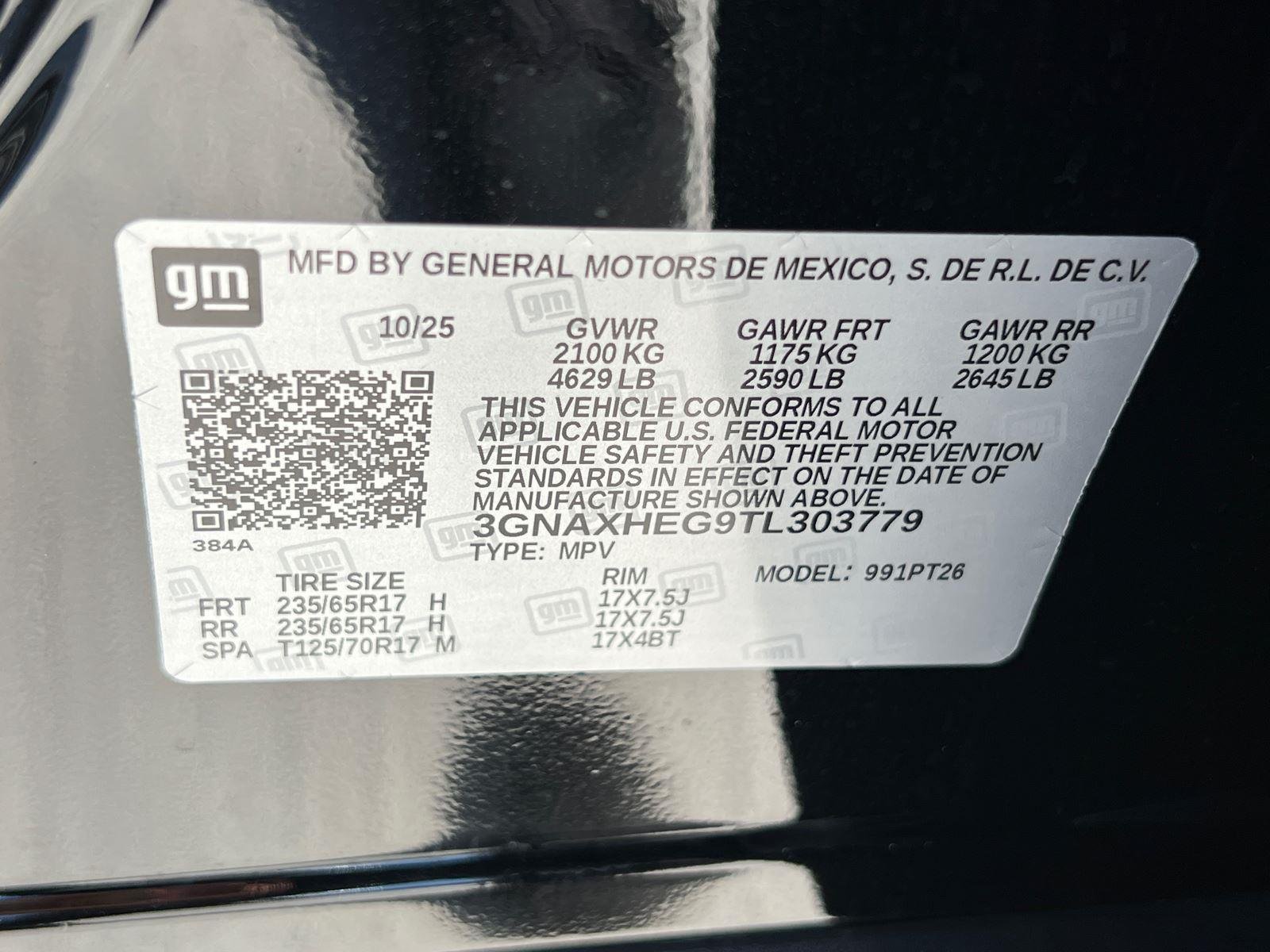 Used 2026 Mosaic Black Metallic Chevrolet FWD LT image 32
