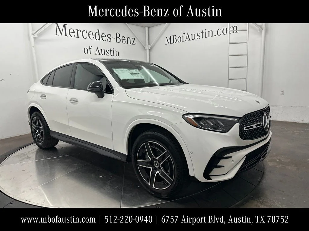 New 2027 White Mercedes-Benz GLC 300 image 1