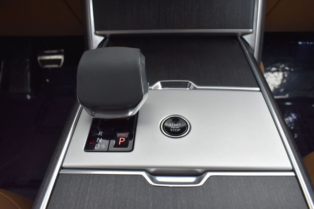 Used 2024 Black Land Rover Autobiography image 19