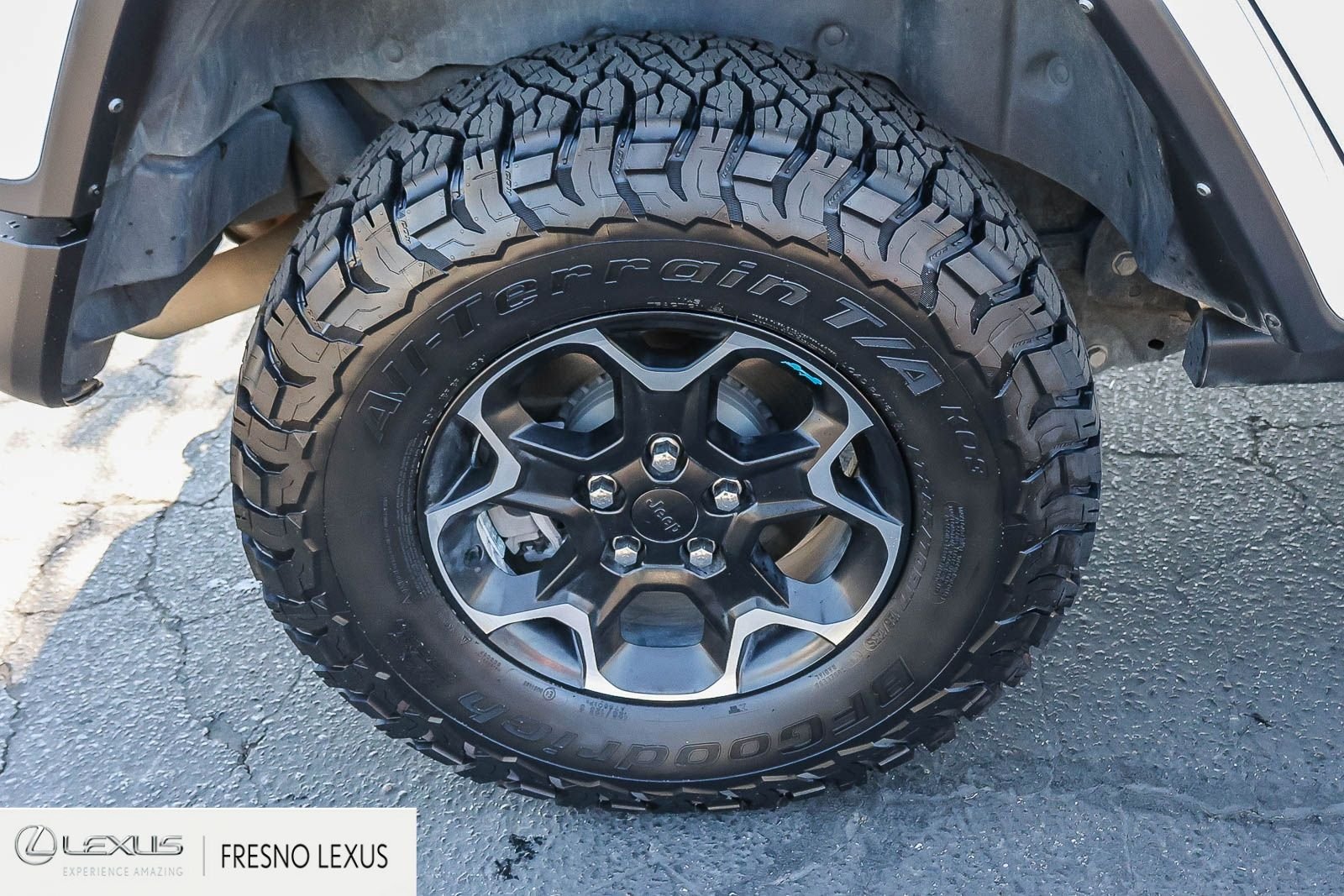 Used 2021 White Jeep Unlimited Rubicon 4xe image 8