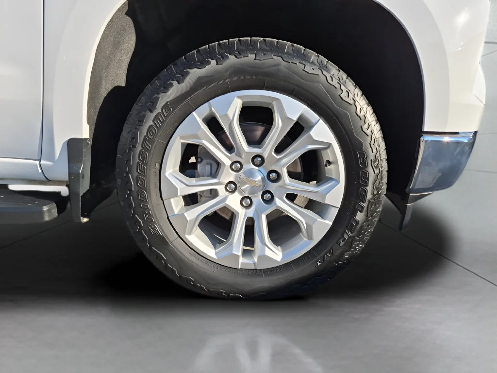Used 2023 SUMMIT WHITE Chevrolet LTZ image 13