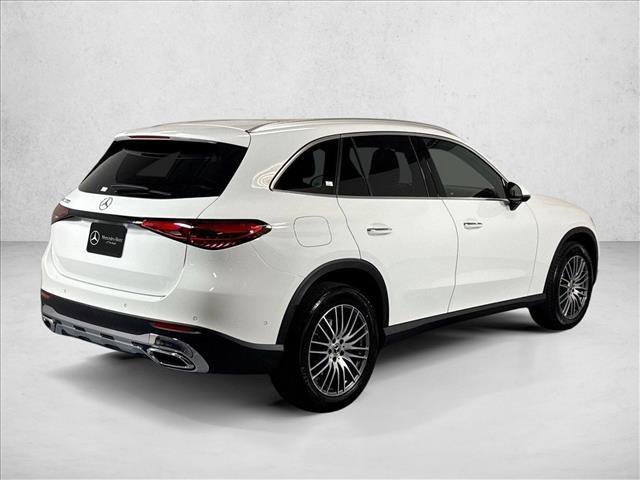 New 2026 Polar White Mercedes-Benz GLC 300 image 35