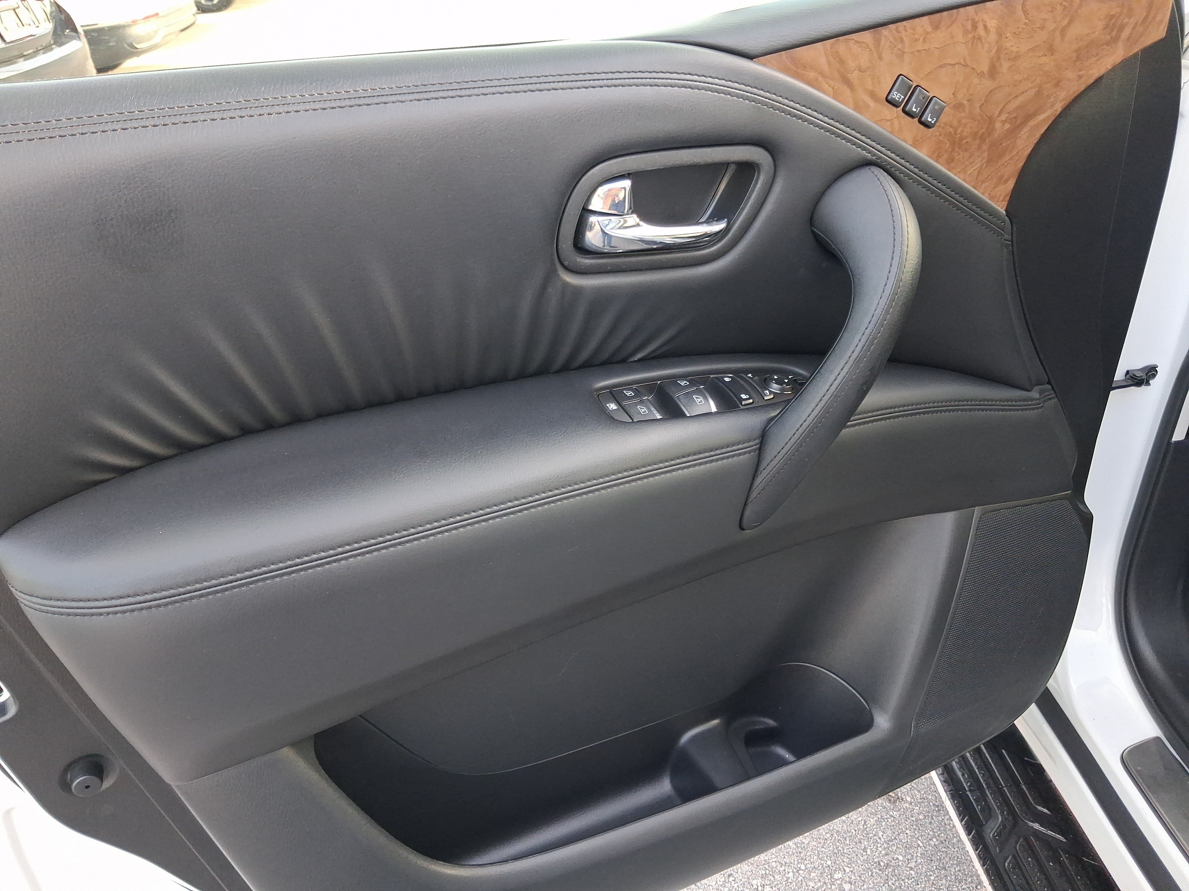 Certified Used 2022 White Nissan SL image 16