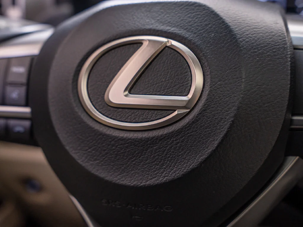 Certified Used 2023 Eminent White Pearl Lexus 460 image 32