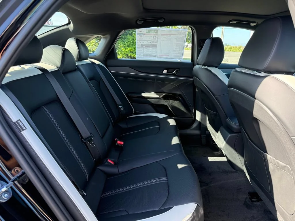 New 2026 Aurora Black Pearl Kia GT-Line image 12