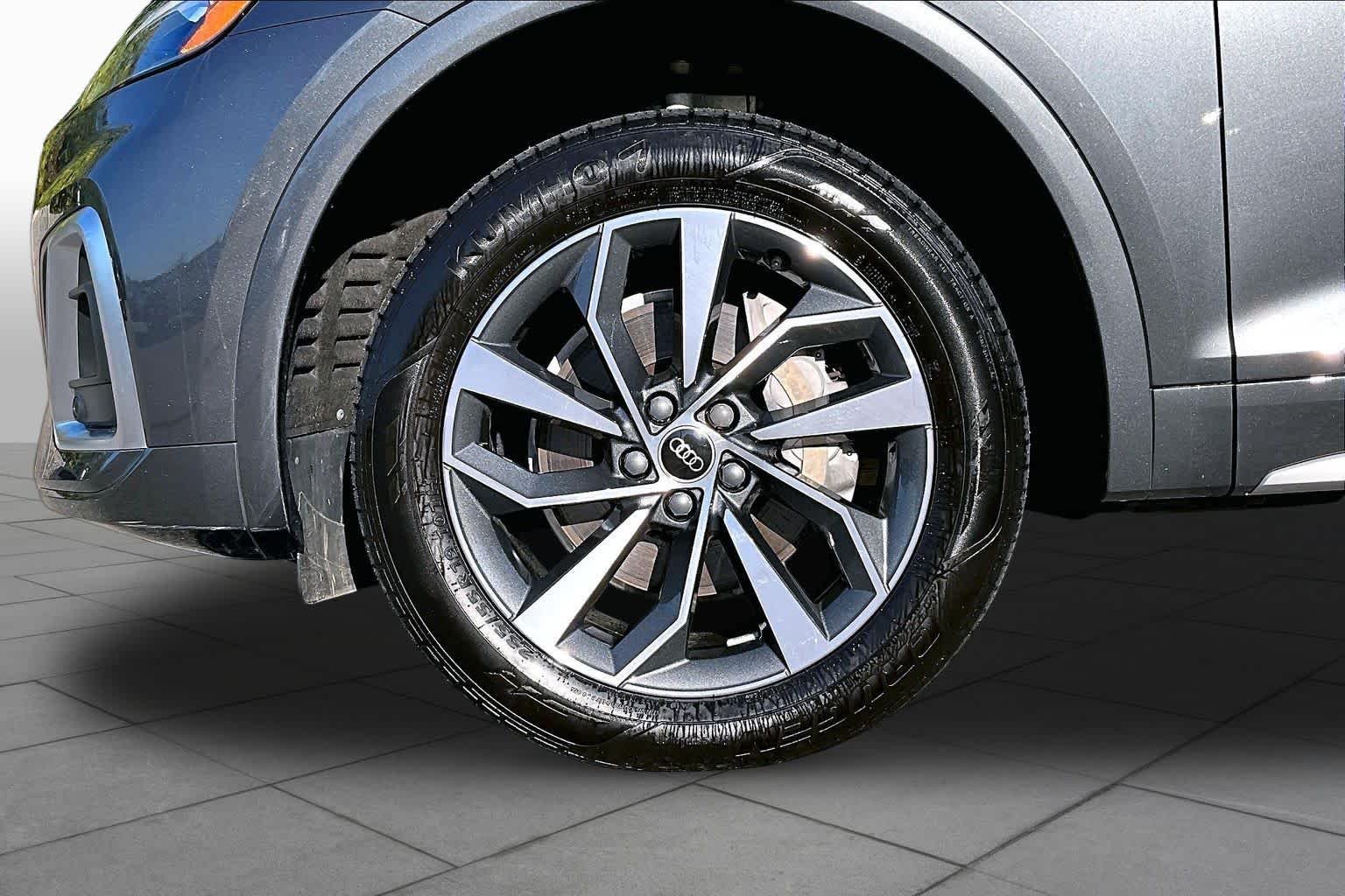 Used 2024 Daytona Gray Pearl Effect Audi S line Premium Plus image 11