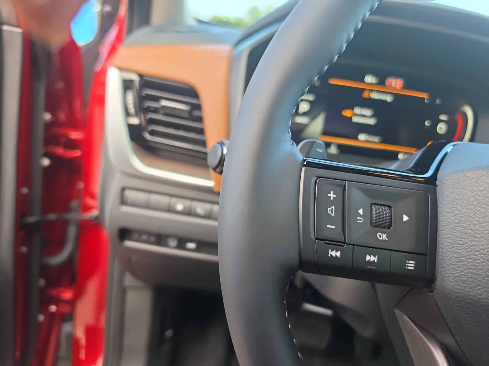 New 2026 Scarlet Ember Tintcoat Nissan Platinum image 11