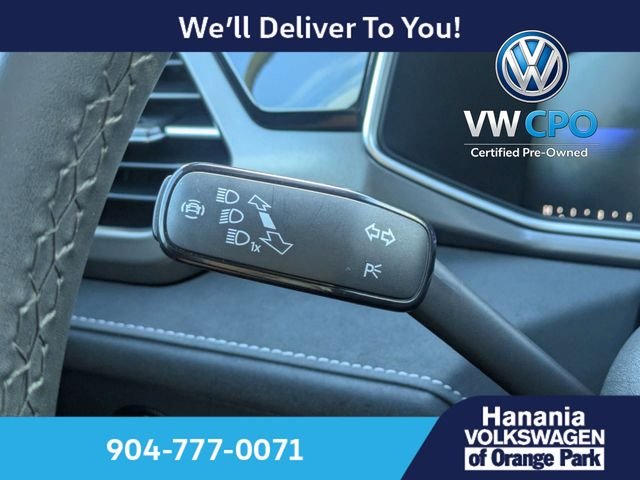 Certified Used 2025 Green Volkswagen 1.5T SE Black image 28