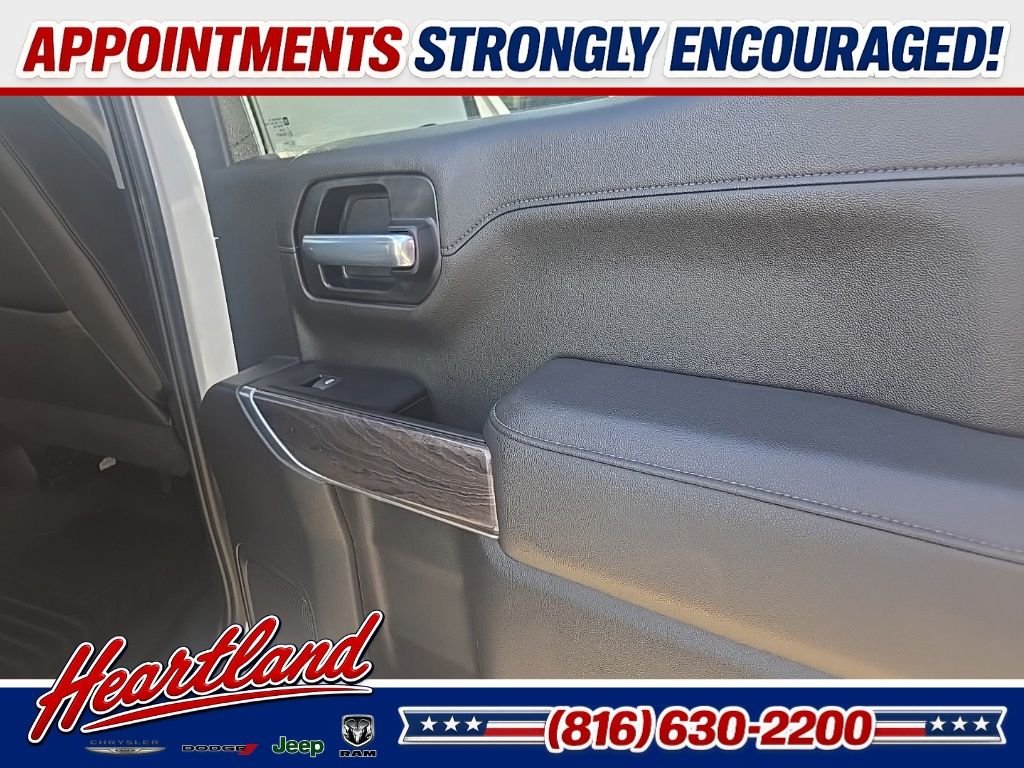 Used 2022 White Chevrolet LTZ image 85