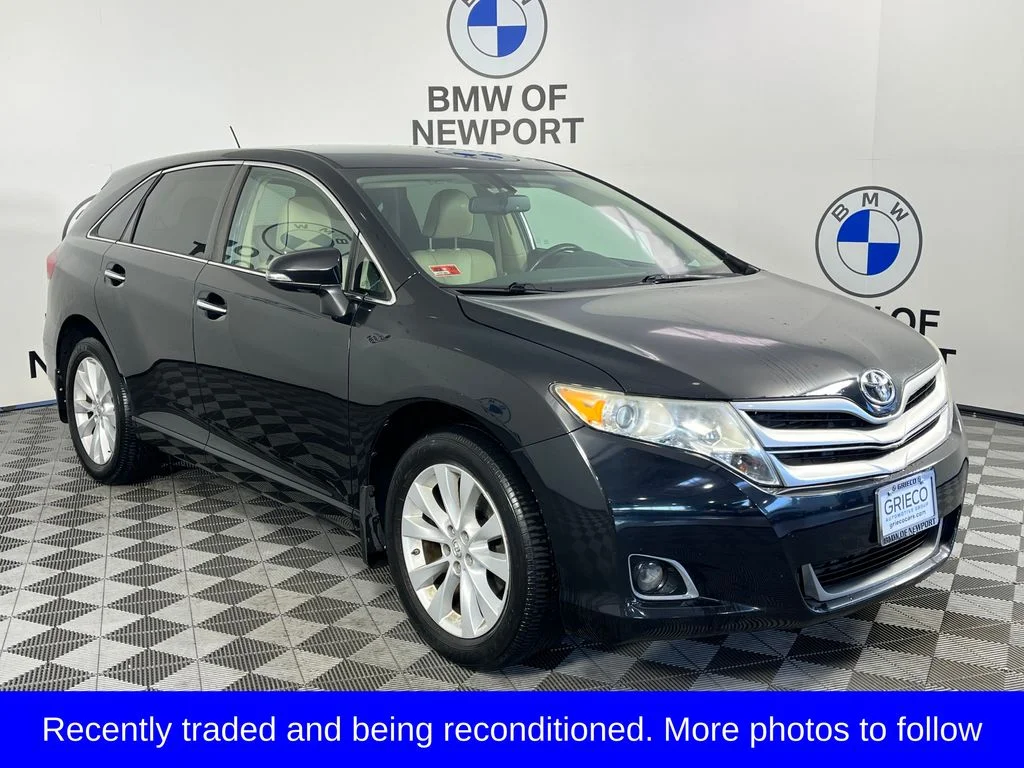 Used 2015 Black Toyota XLE image 1