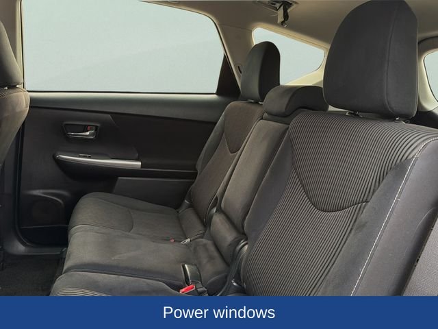 Used 2017 Silver Toyota Three image 17