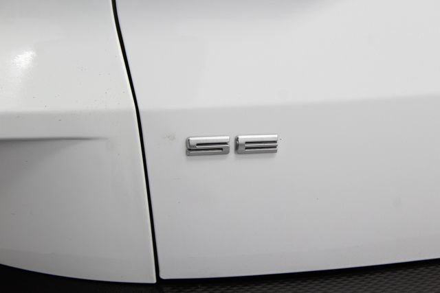 Used 2021  Ford SE image 13