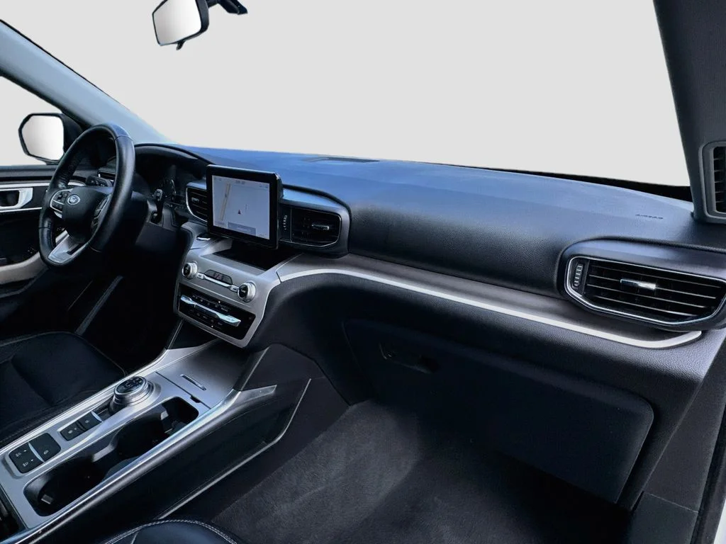 Used 2022 White Ford XLT image 36