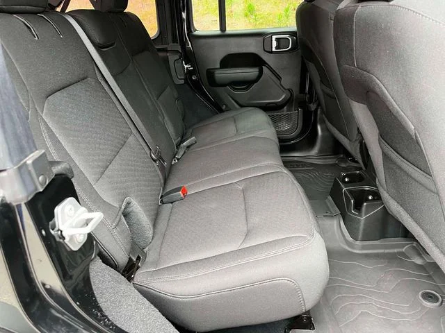 Certified Used 2022 Black Clearcoat Jeep Unlimited Sport S image 23